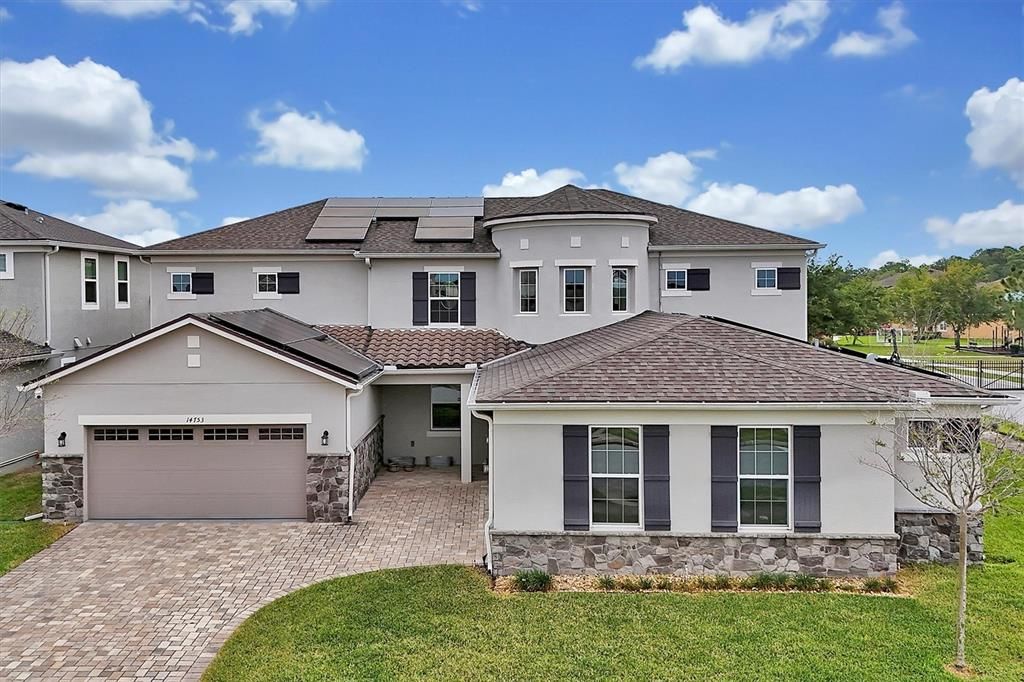Recently Sold: $970,000 (5 beds, 4 baths, 4727 Square Feet)