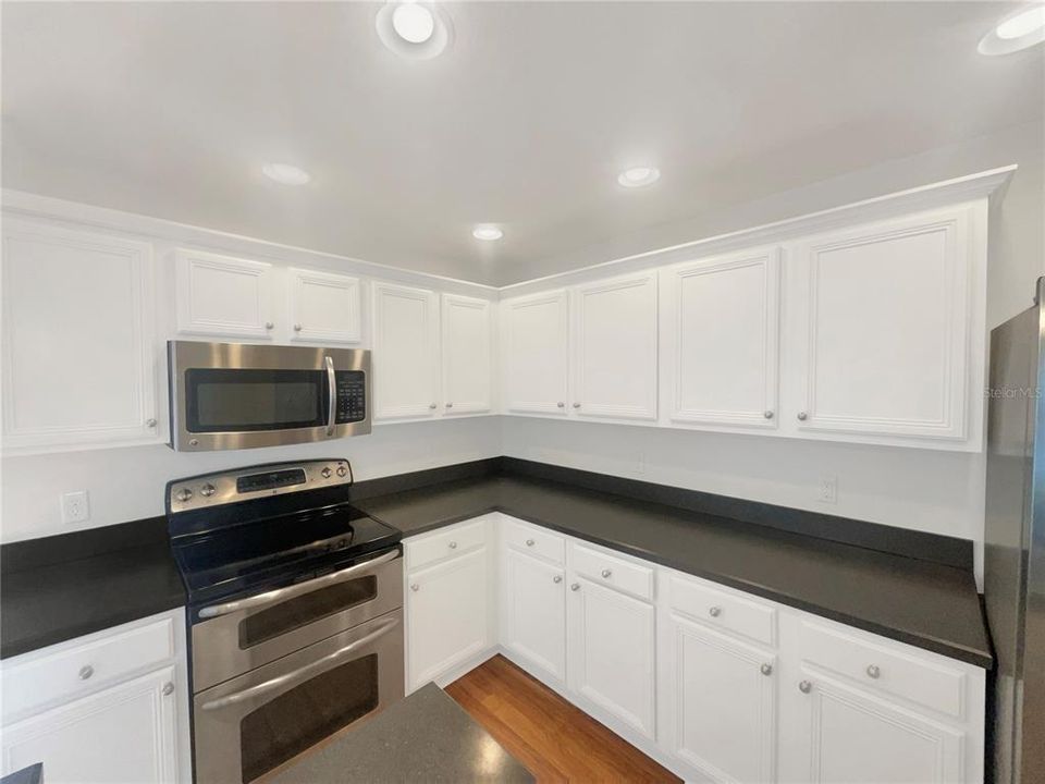 Active With Contract: $249,000 (3 beds, 2 baths, 1751 Square Feet)