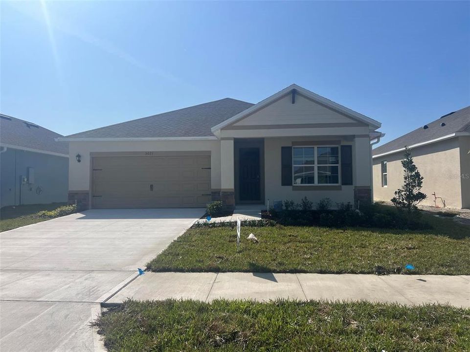 Recently Sold: $343,990 (3 beds, 2 baths, 1672 Square Feet)