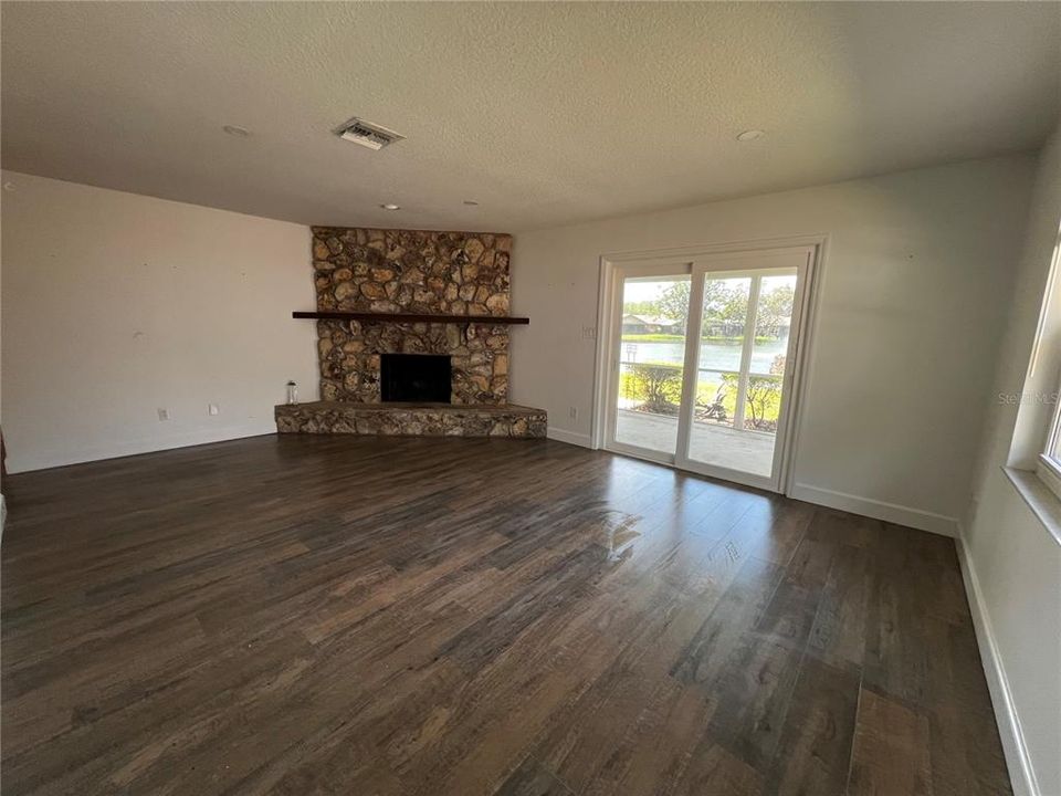 For Rent: $3,000 (3 beds, 2 baths, 2148 Square Feet)