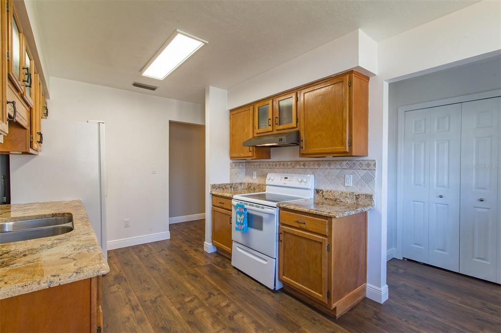 For Sale: $339,000 (3 beds, 2 baths, 1500 Square Feet)