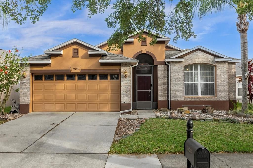 Recently Sold: $580,000 (4 beds, 2 baths, 2258 Square Feet)