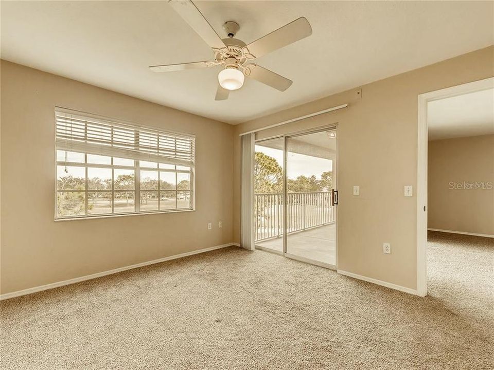 For Sale: $239,000 (2 beds, 2 baths, 1020 Square Feet)
