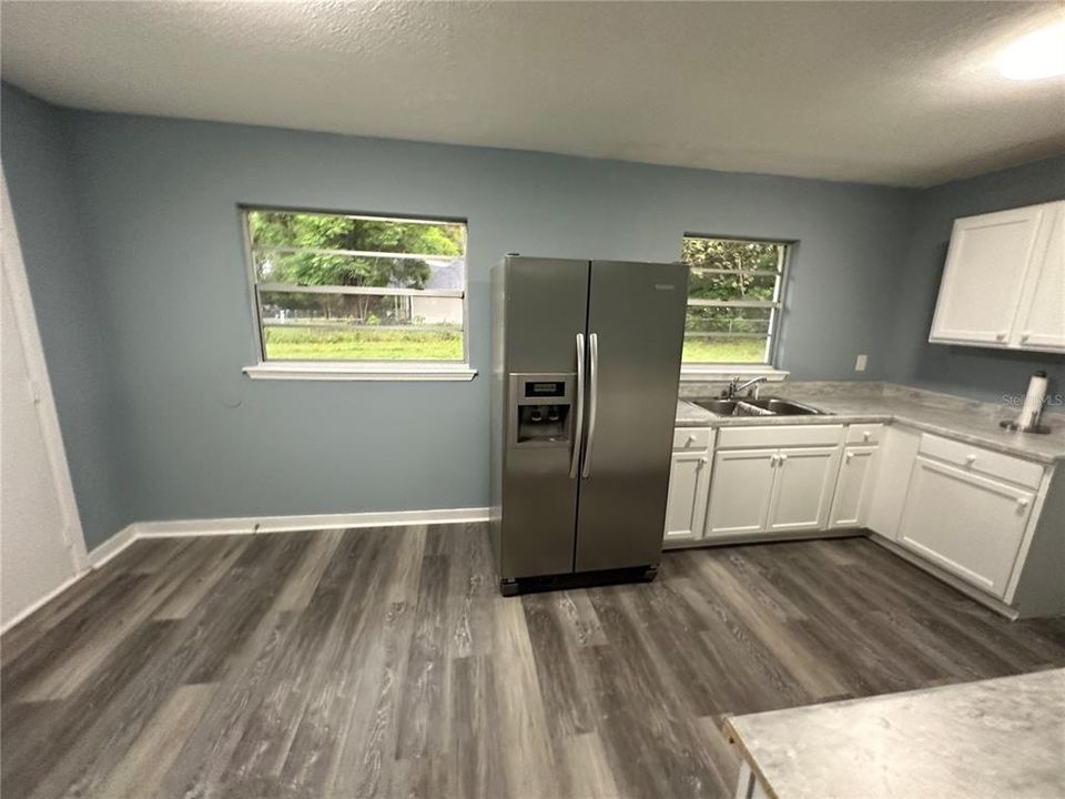 For Sale: $198,000 (3 beds, 1 baths, 925 Square Feet)