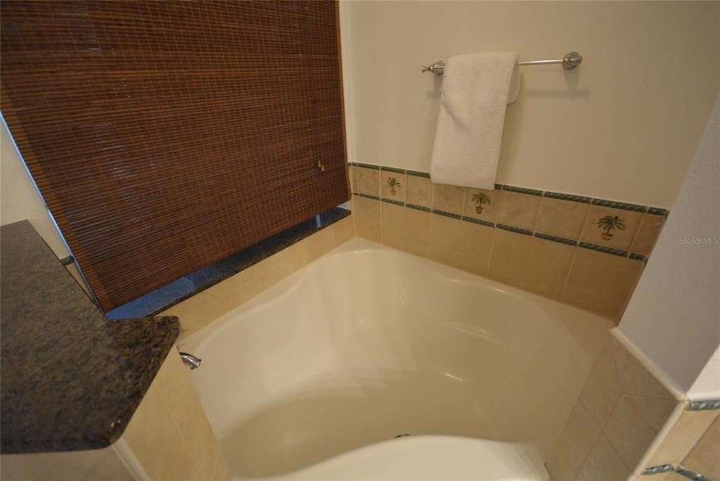 В аренду: $2,500 (2 спален, 2 ванн, 1344 Квадратных фут)