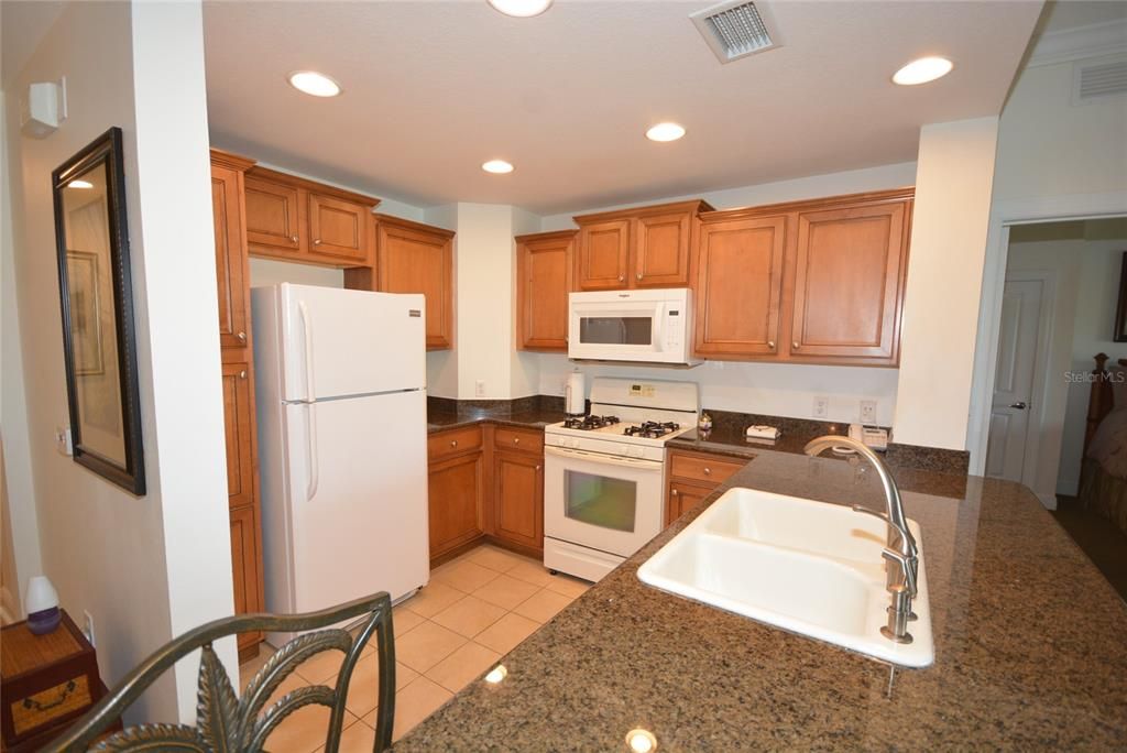 For Rent: $2,500 (2 beds, 2 baths, 1344 Square Feet)