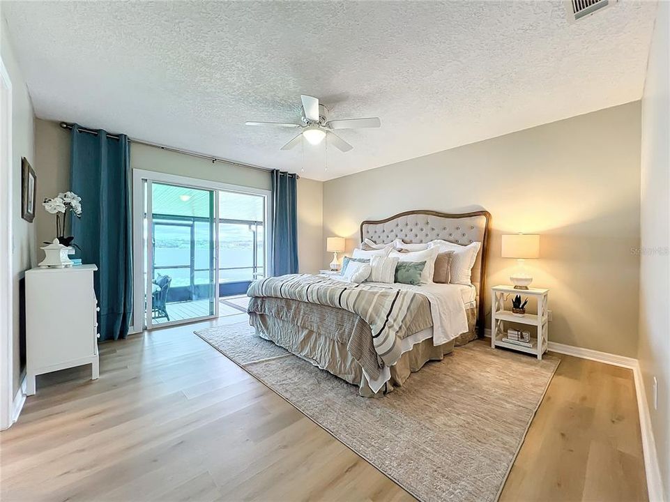 Active With Contract: $465,000 (3 beds, 2 baths, 1488 Square Feet)