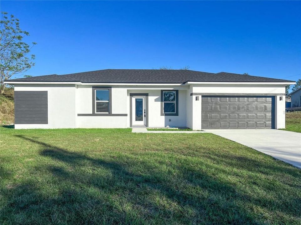 For Sale: $386,900 (4 beds, 2 baths, 1636 Square Feet)