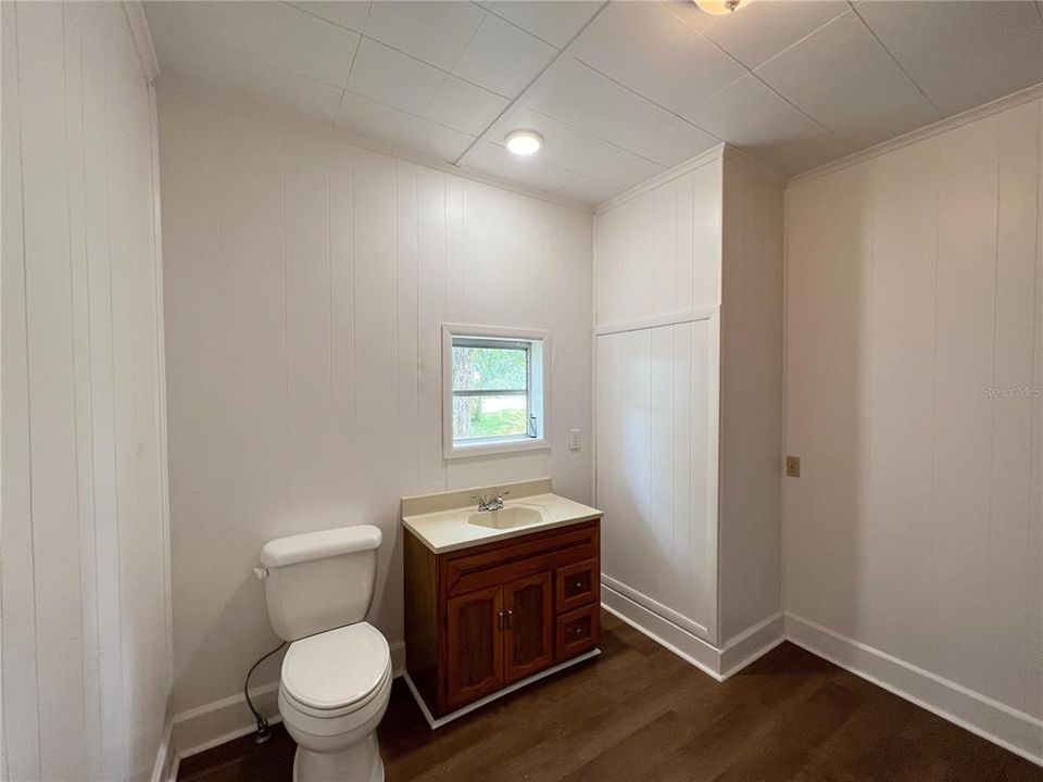 待售: $184,000 (3 贝兹, 2 浴室, 1394 平方英尺)