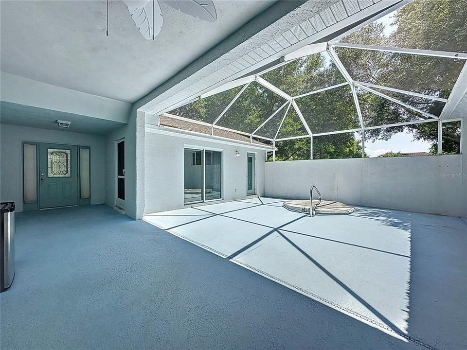 Entry way into courtyard