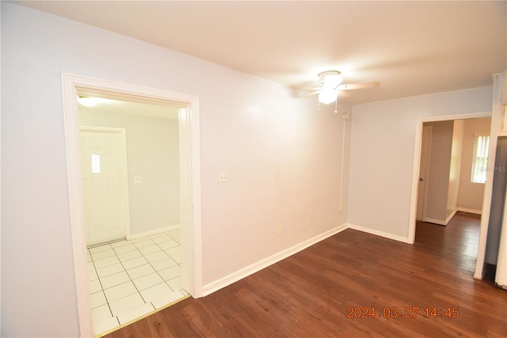 Recently Rented: $1,150 (2 beds, 1 baths, 750 Square Feet)