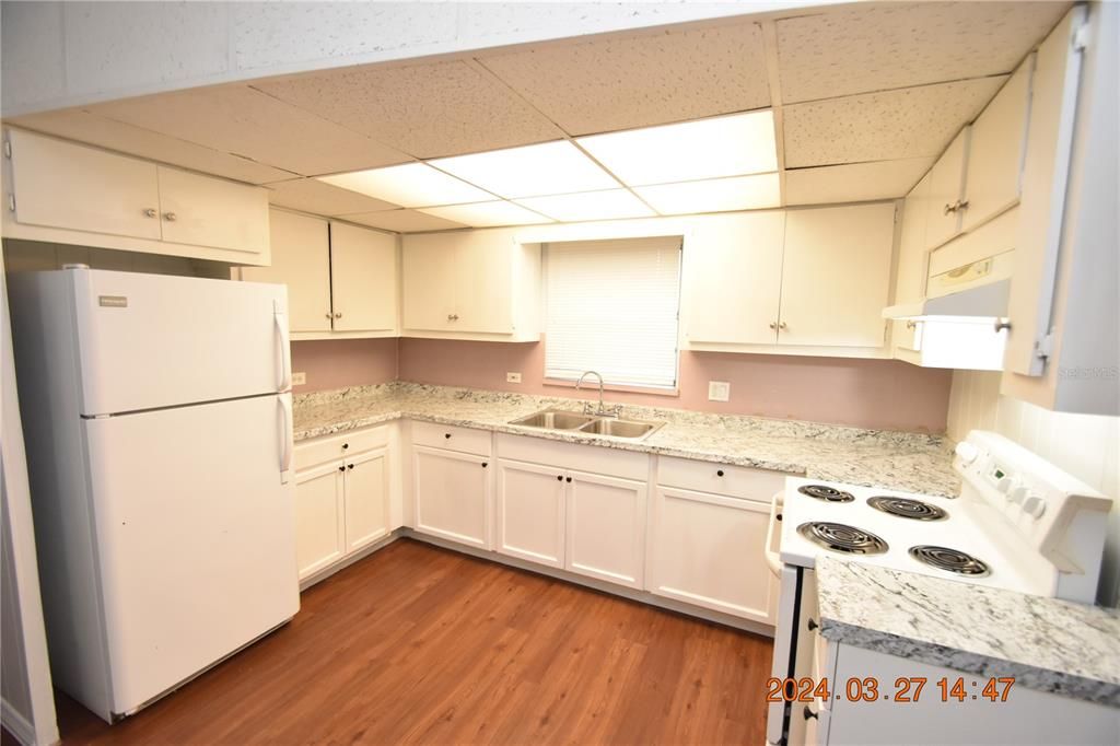 Recently Rented: $1,150 (2 beds, 1 baths, 750 Square Feet)