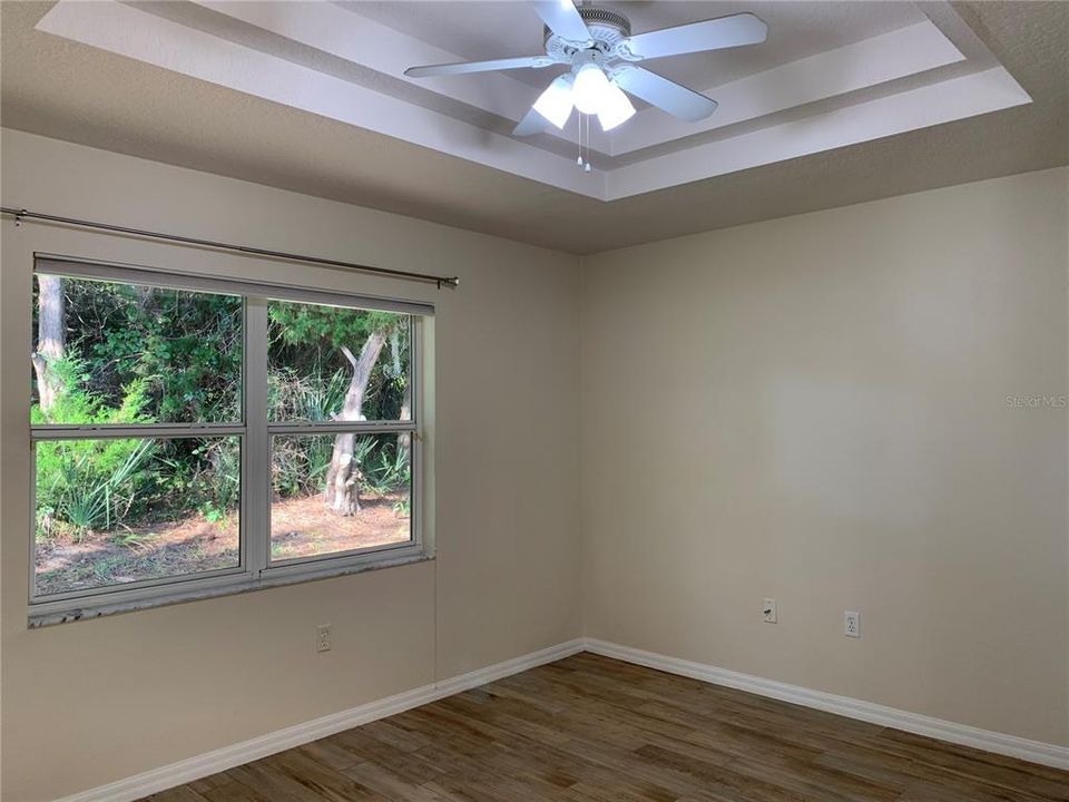 For Rent: $2,200 (3 beds, 2 baths, 1275 Square Feet)