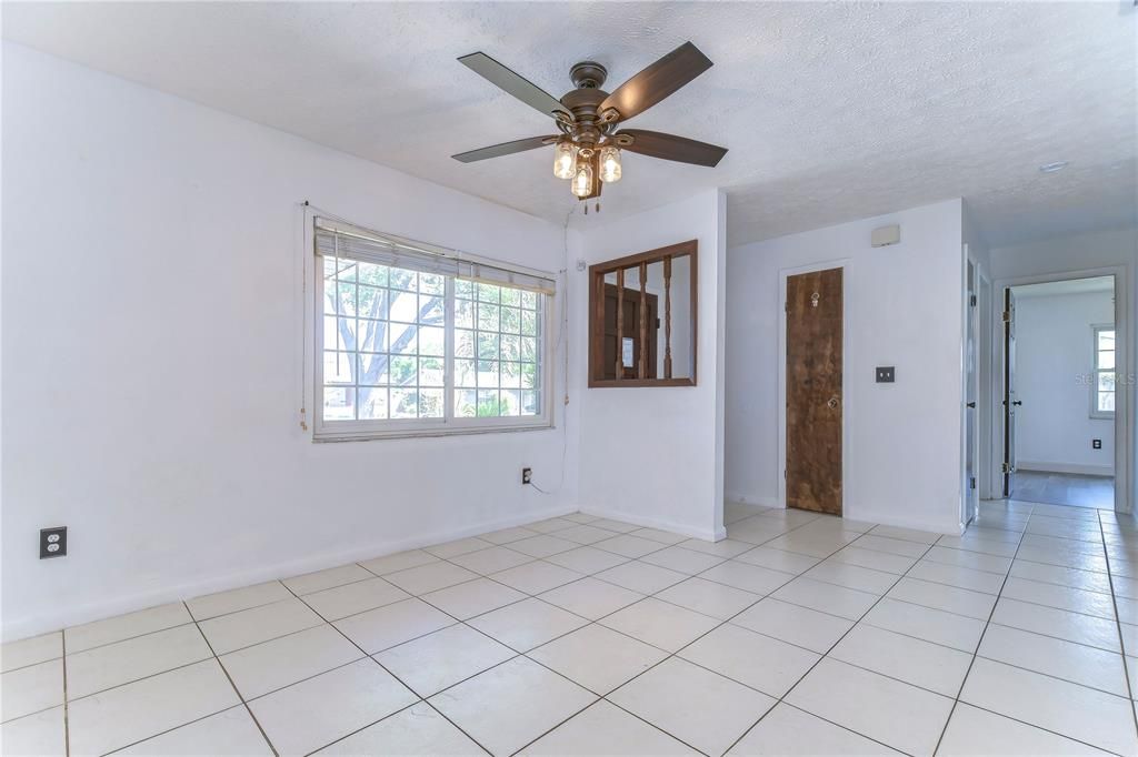 Recently Sold: $289,000 (3 beds, 2 baths, 1235 Square Feet)