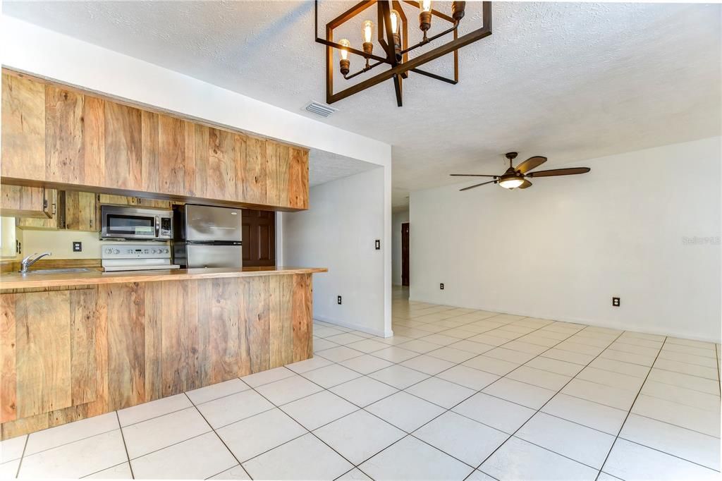 Recently Sold: $289,000 (3 beds, 2 baths, 1235 Square Feet)