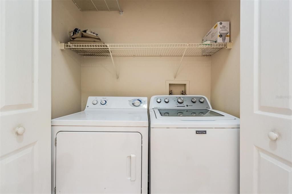 Active With Contract: $249,900 (1 beds, 1 baths, 772 Square Feet)