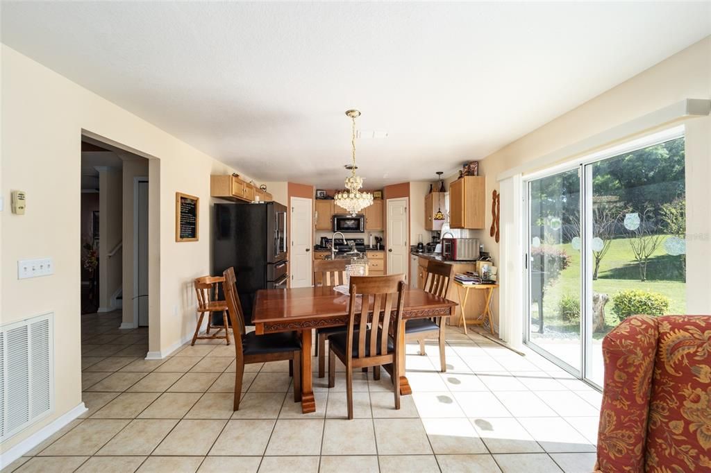 For Sale: $447,800 (4 beds, 2 baths, 2812 Square Feet)