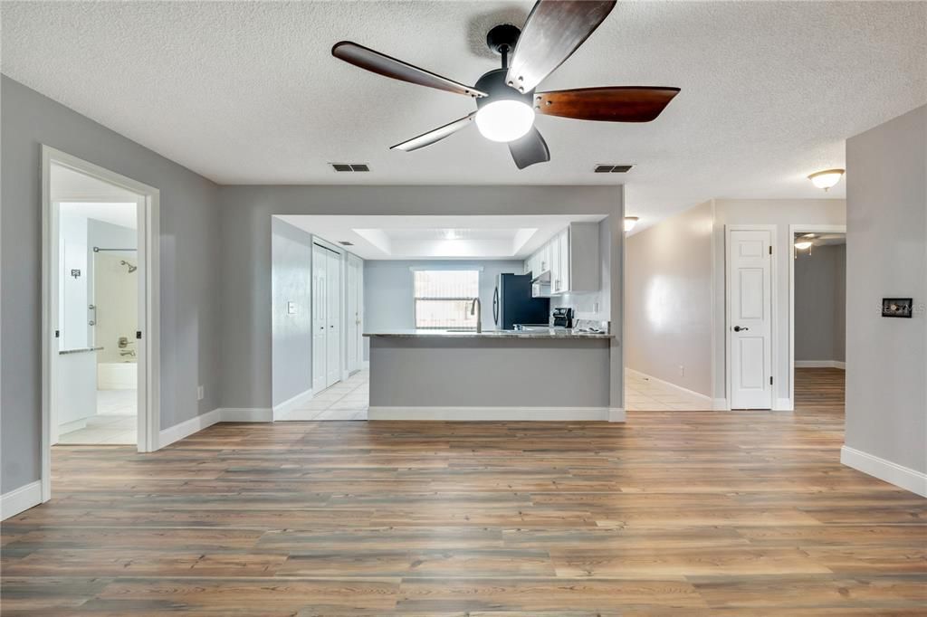 Recently Sold: $315,000 (3 beds, 2 baths, 1264 Square Feet)