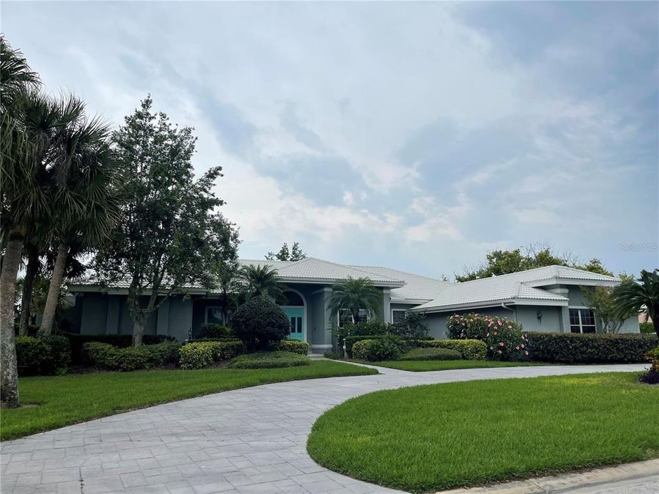 Recently Sold: $1,050,000 (4 beds, 3 baths, 3810 Square Feet)