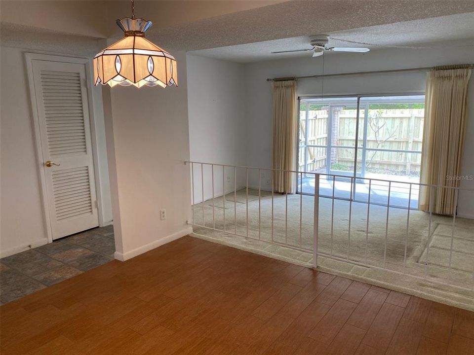 For Sale: $240,000 (2 beds, 1 baths, 1219 Square Feet)