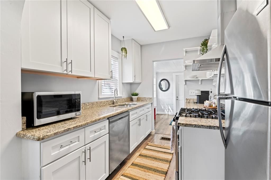 Recently Sold: $419,000 (3 beds, 1 baths, 942 Square Feet)
