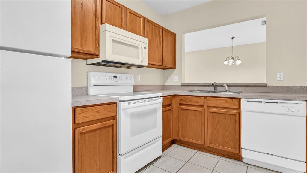 For Rent: $1,825 (3 beds, 2 baths, 1151 Square Feet)