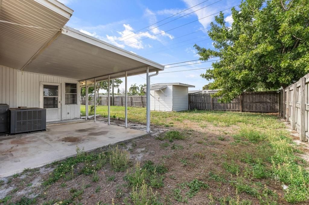 Recently Sold: $325,000 (3 beds, 2 baths, 1284 Square Feet)