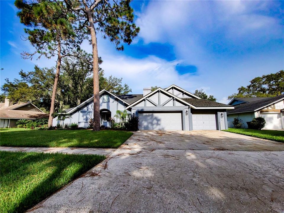 Florida Custom Ranch Home has been recently Updated to like new again!!