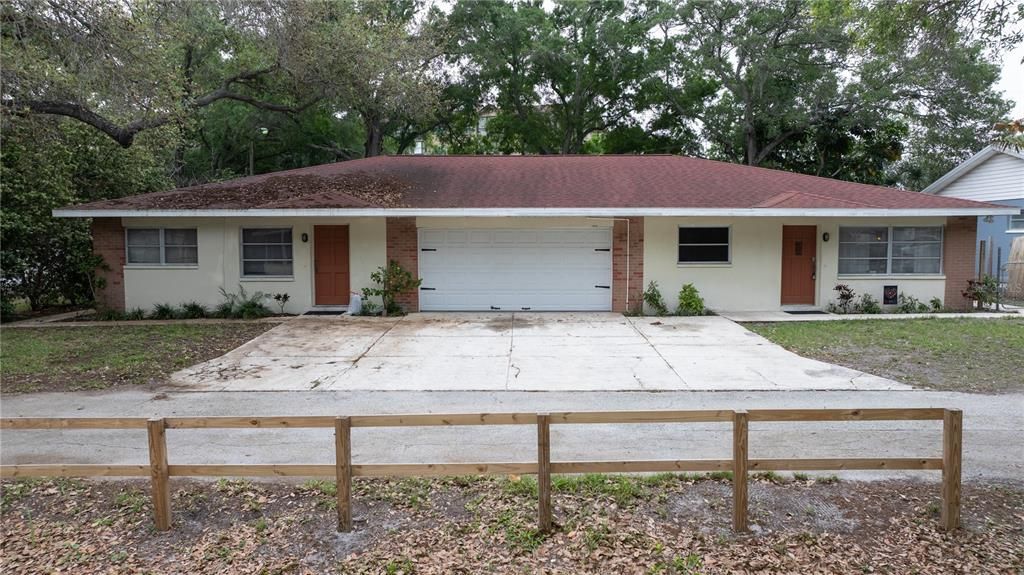 Active With Contract: $499,900 (5 beds, 2 baths, 2334 Square Feet)