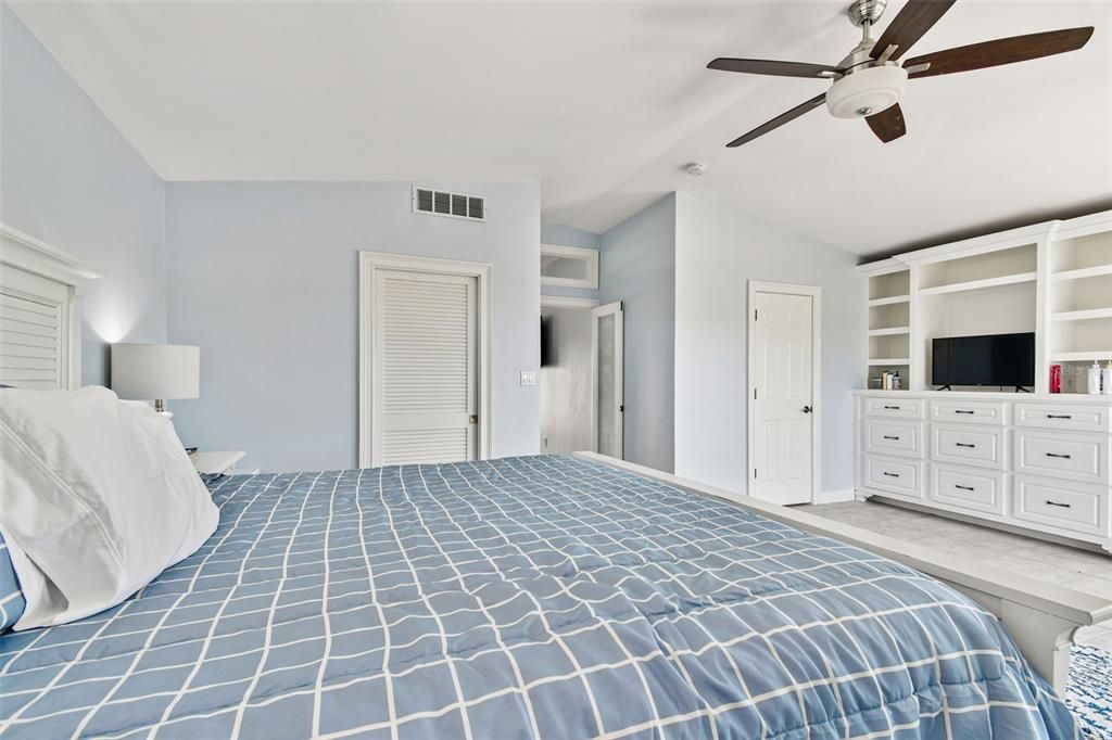 For Rent: $10,000 (4 beds, 4 baths, 3127 Square Feet)