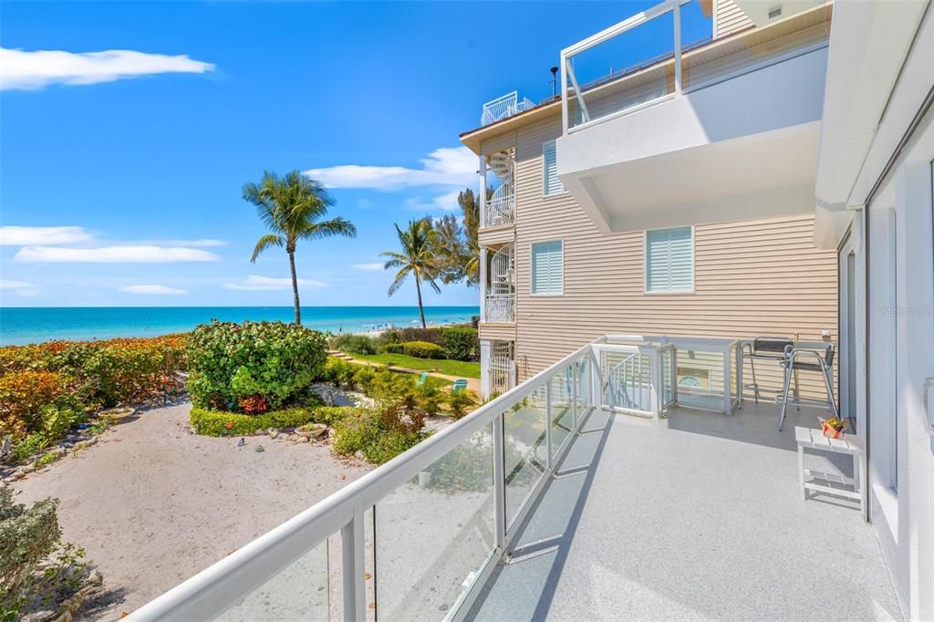 Recently Sold: $3,800,000 (3 beds, 3 baths, 2158 Square Feet)