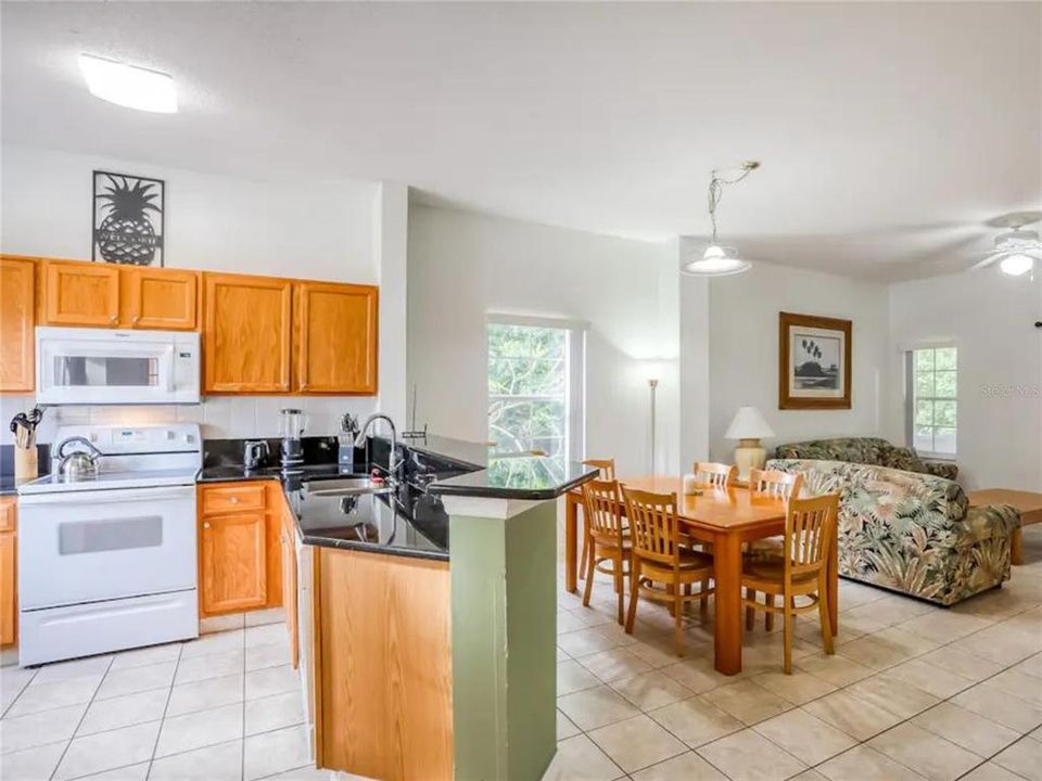 For Sale: $268,000 (3 beds, 2 baths, 1277 Square Feet)