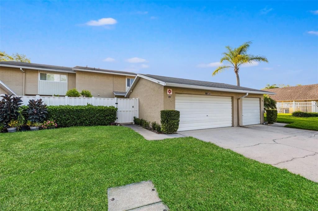 For Sale: $399,900 (4 beds, 2 baths, 1610 Square Feet)