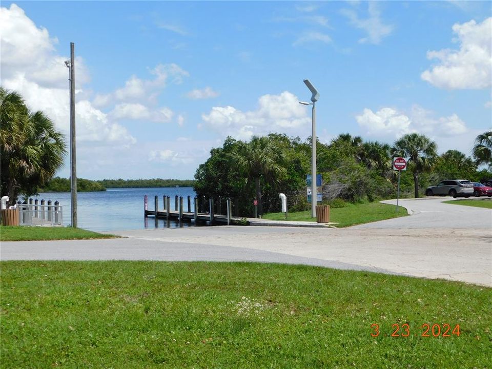 Open water watercraft launch area to the Peace River, Bay Harbor,/Whidden Bay, Charlotte Harbor, and the Gulf of Mexico! You can boat to the Bahamas from here.