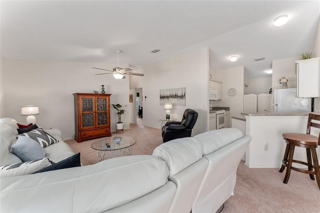 Recently Sold: $274,900 (2 beds, 2 baths, 1188 Square Feet)