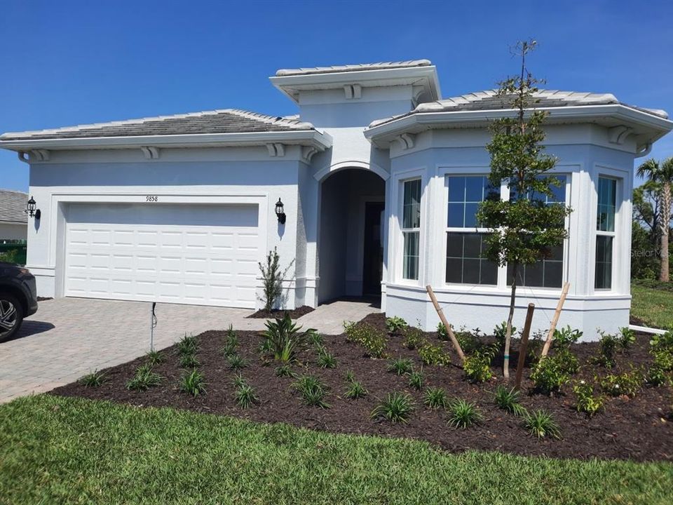 Recently Sold: $934,681 (2 beds, 2 baths, 2080 Square Feet)