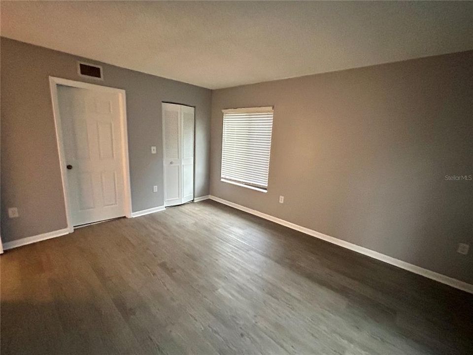 Active With Contract: $1,600 (2 beds, 2 baths, 1038 Square Feet)