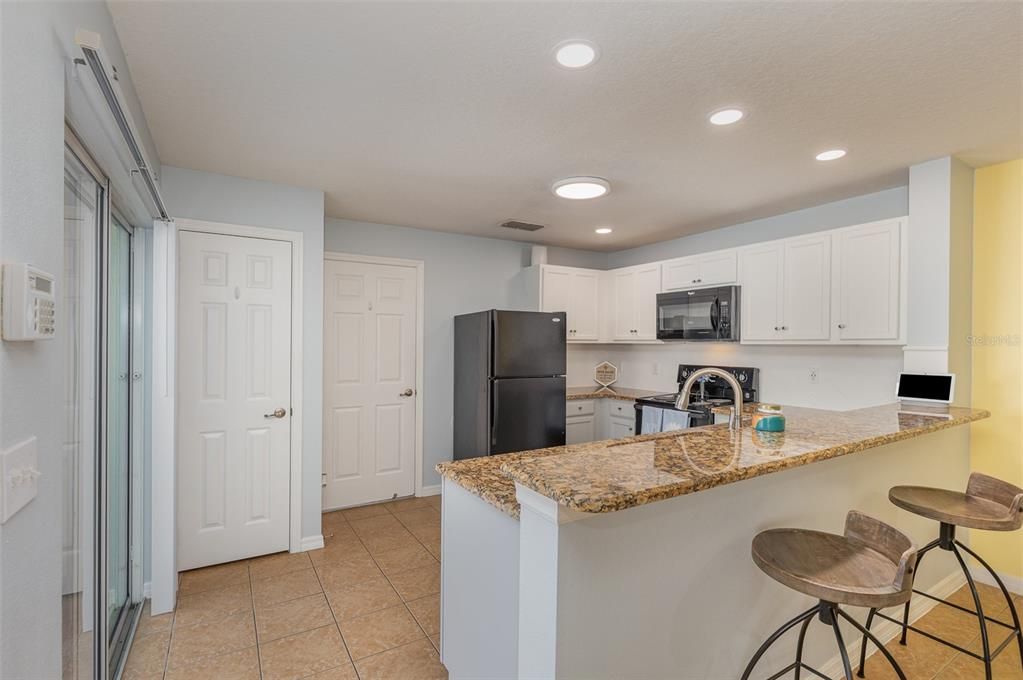 Active With Contract: $410,000 (3 beds, 3 baths, 1782 Square Feet)