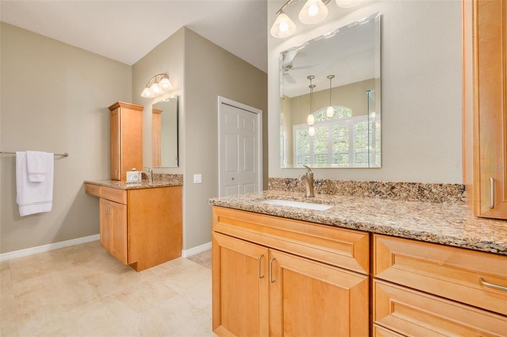 Dual sinks in primary bathroom