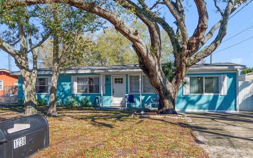 Recently Sold: $345,000 (3 beds, 1 baths, 1336 Square Feet)