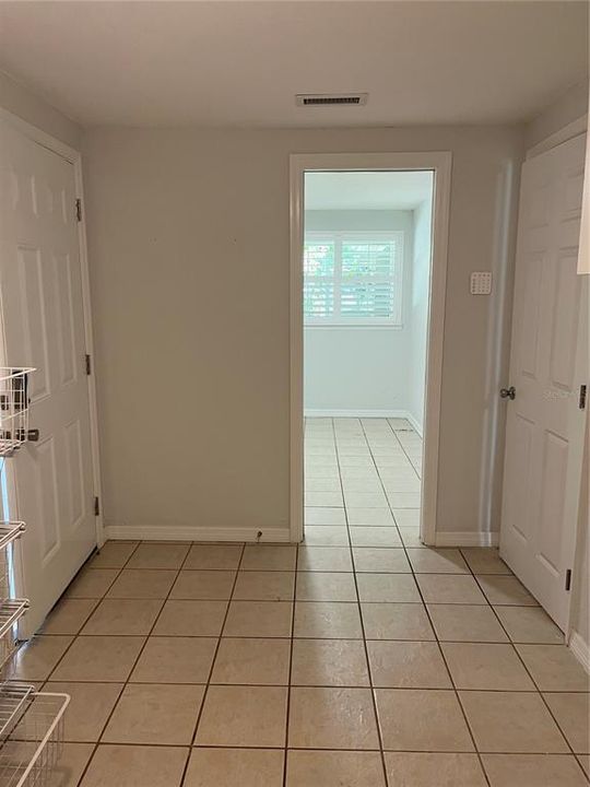 Active With Contract: $339,900 (3 beds, 2 baths, 1568 Square Feet)