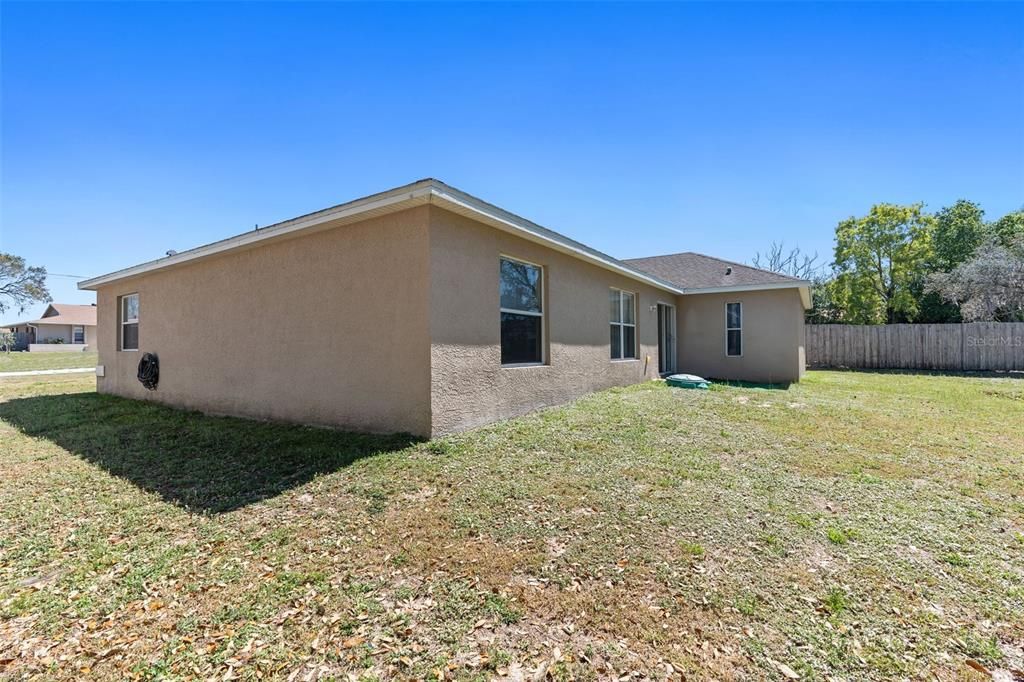 Active With Contract: $320,000 (4 beds, 2 baths, 2236 Square Feet)