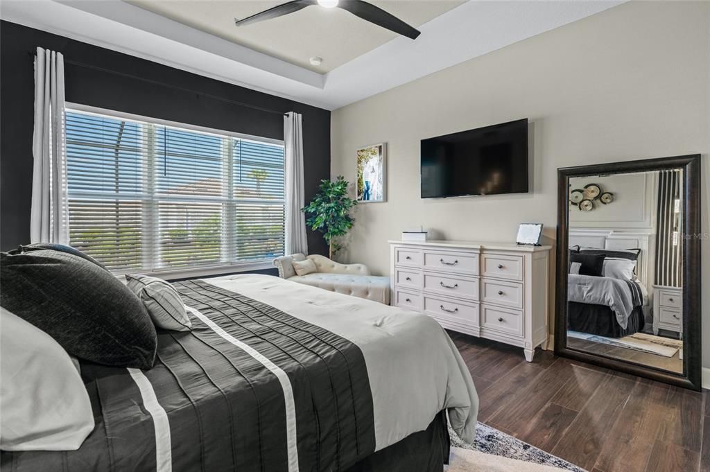 Active With Contract: $1,350,000 (3 beds, 3 baths, 2277 Square Feet)