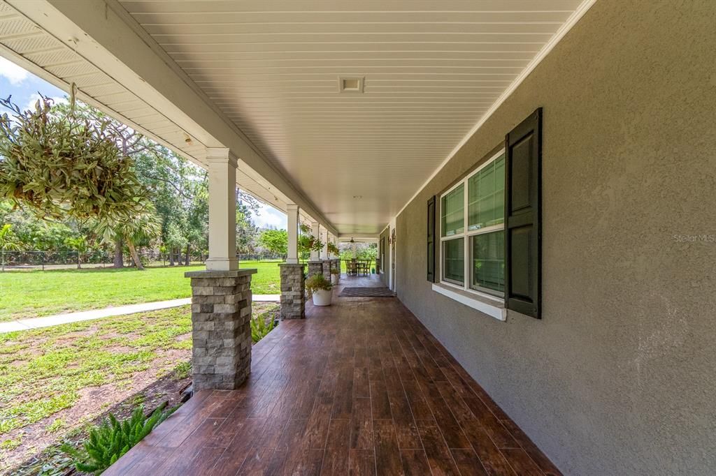 Active With Contract: $1,200,000 (5 beds, 3 baths, 3526 Square Feet)