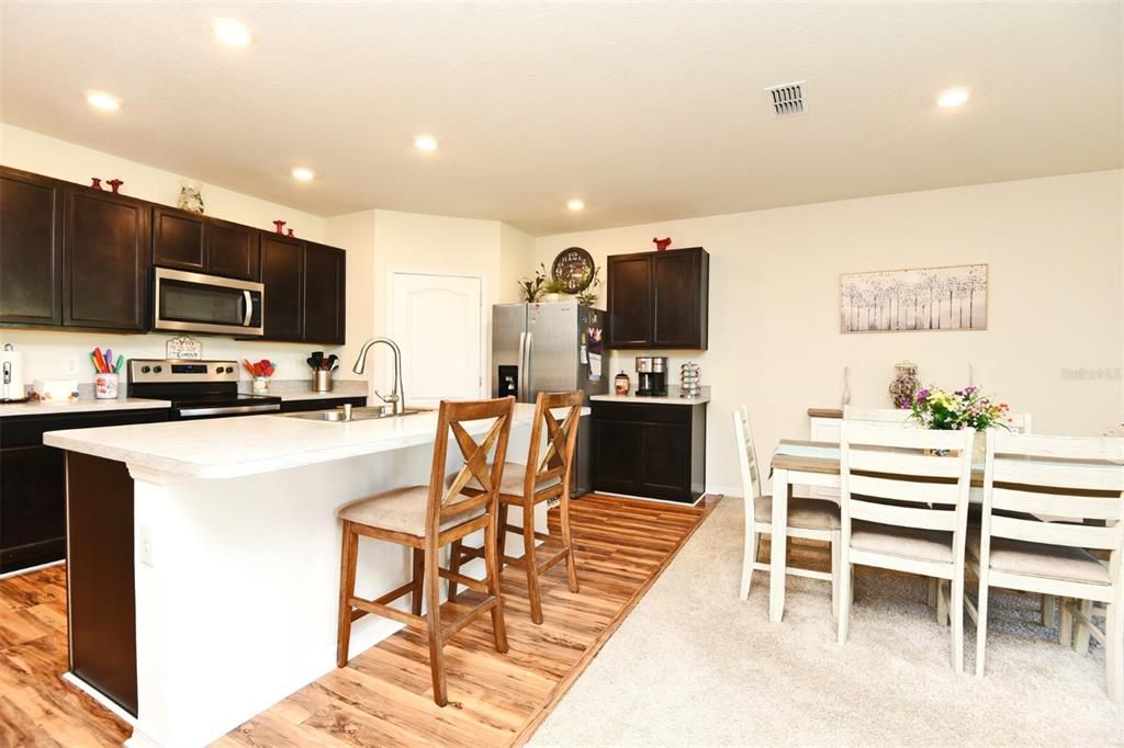 For Sale: $399,500 (4 beds, 2 baths, 1846 Square Feet)