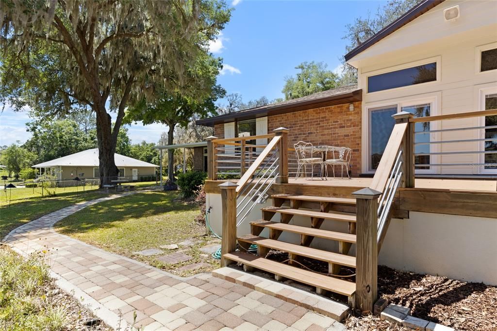 Recently Sold: $659,900 (3 beds, 3 baths, 2268 Square Feet)