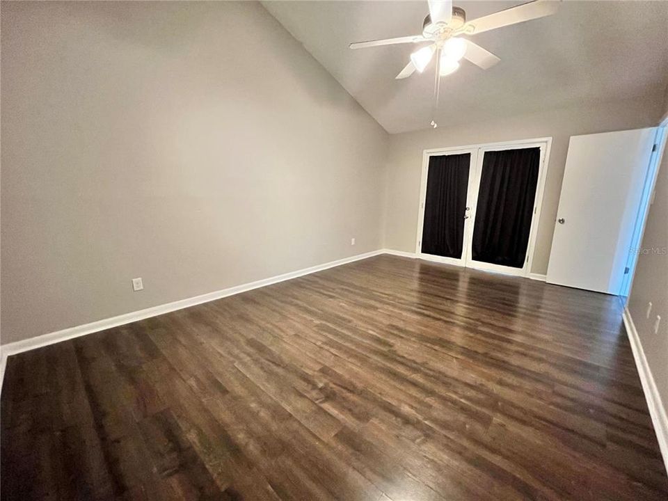 Recently Rented: $1,925 (2 beds, 2 baths, 1484 Square Feet)