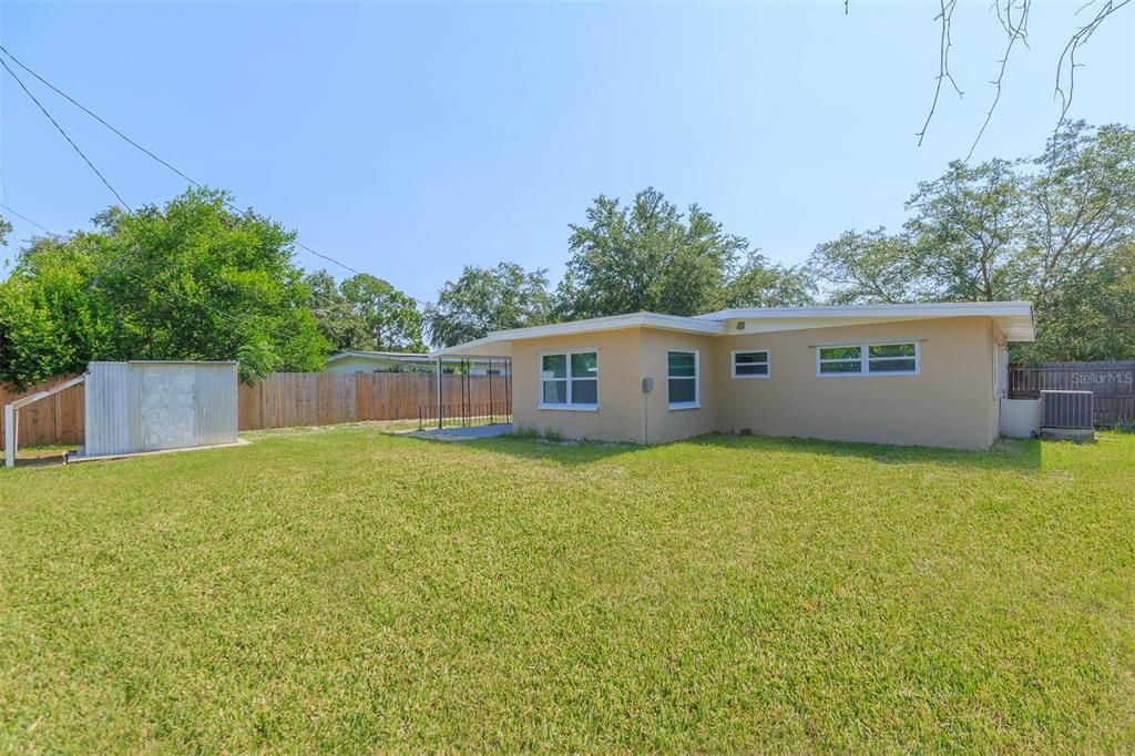 Active With Contract: $237,000 (3 beds, 1 baths, 954 Square Feet)