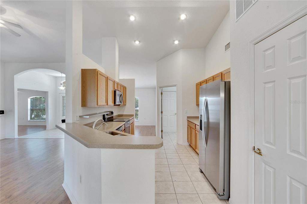 For Sale: $369,900 (3 beds, 2 baths, 1826 Square Feet)
