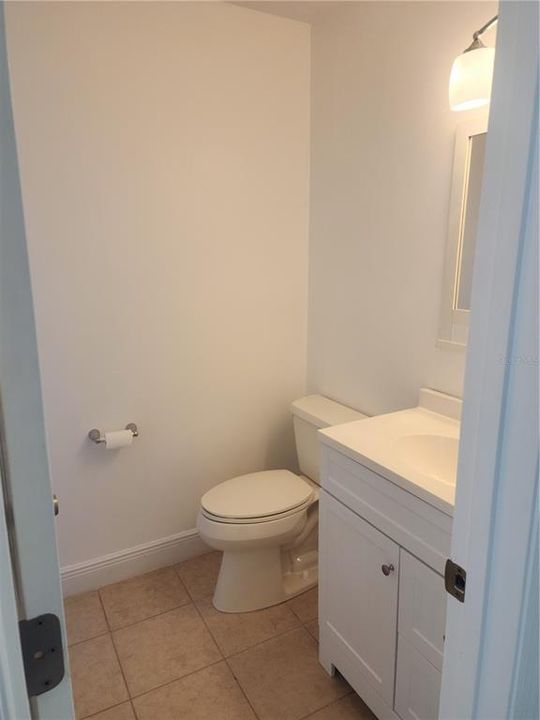 For Rent: $1,900 (3 beds, 1 baths, 1122 Square Feet)